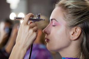 airbrushpistole-fuer-make-up
