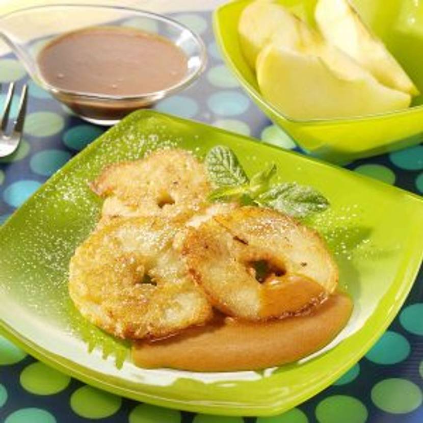 Apfelplätzchen frittiert mit Karamellsoße