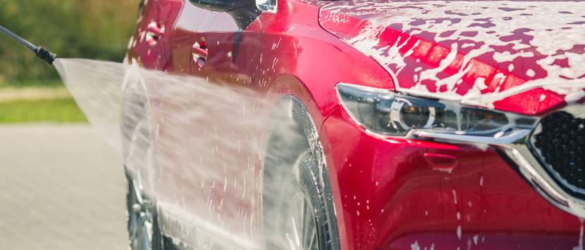 auto waschen mit akku-hochdruckreiniger