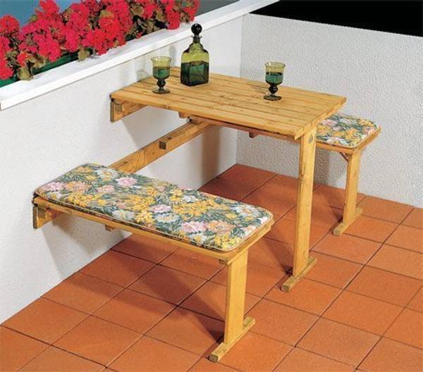 Balkonmöbel selber bauen oder günstig kaufen? 4 Tipps und eine