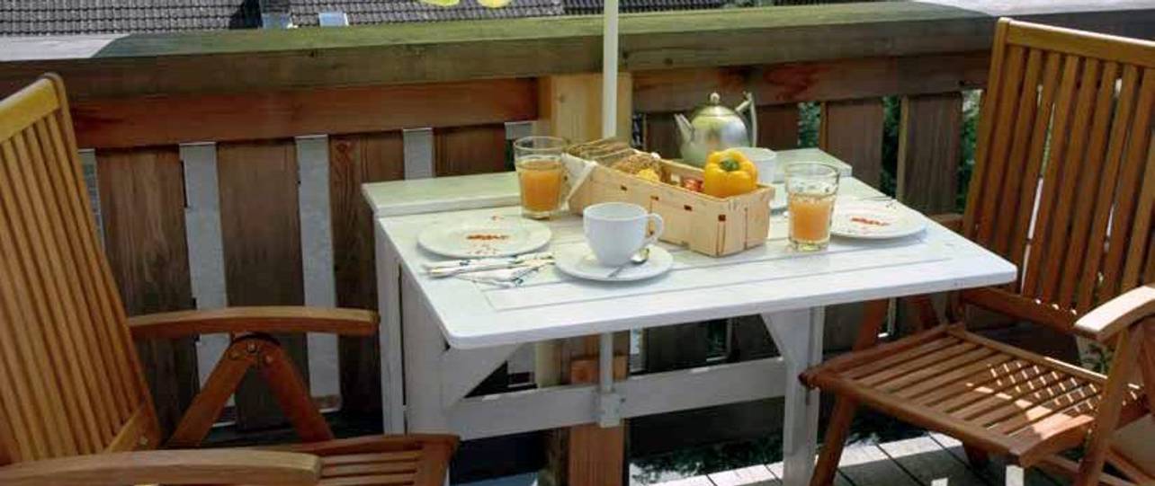 Balkontisch bauen In 6 Schritten zum Klapptisch für den Balkon