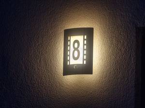 Beleuchtete Hausnummer, Außenleuchte