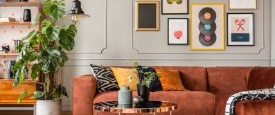 DIY-Gallery-Wall: Kahle Wände mit eigenen Postern kreativ gestalten