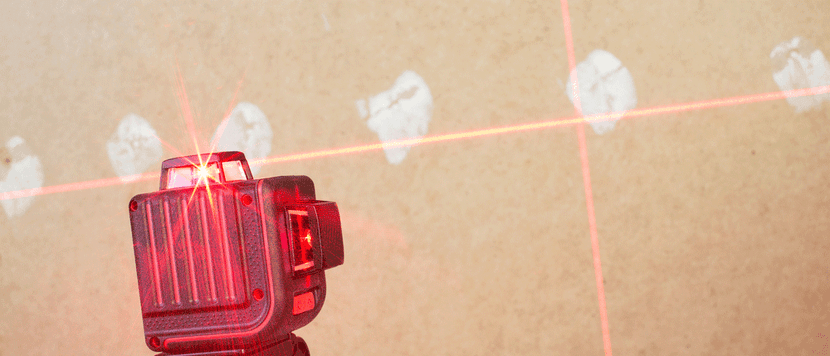 Kreuzlinienlaser Test