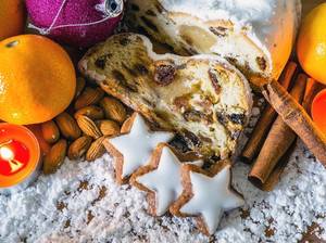 christstollen-backen-marzipan