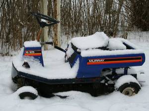 csm-aufsitzmaeher-im-schnee