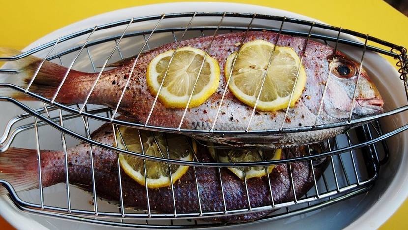 Fisch im Grillkorb