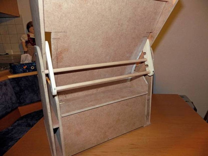 Klappmechanik mit Nuten
