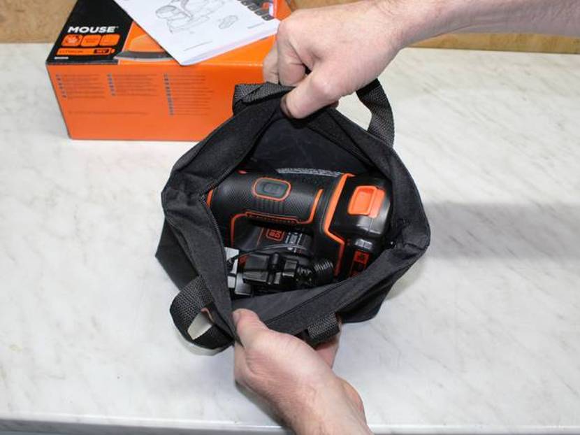 Als weniger sinnvoll erachte ich die beigelegte Tasche.