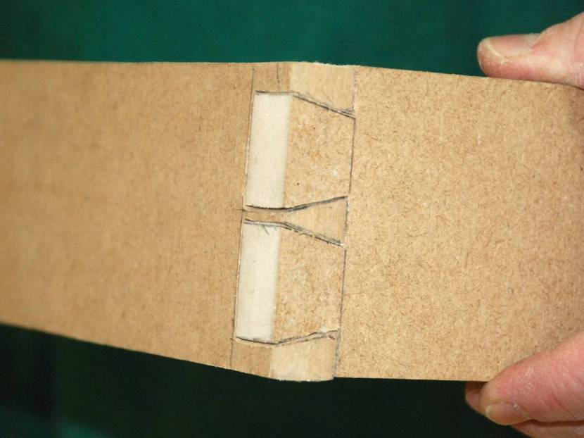 Holzverbindung Schwalbenschwanz-Verbindung: Zusammengesteckte Verbindung