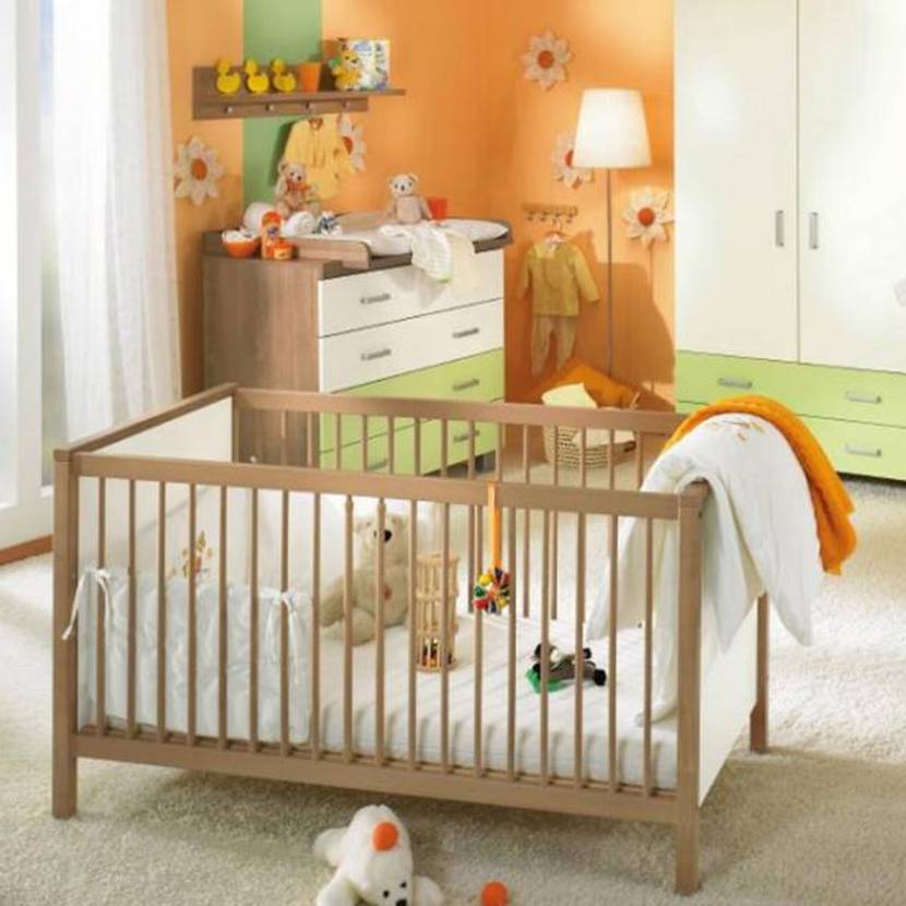 Gitterbett, Bebybett und Wickelkomode selber bauen
