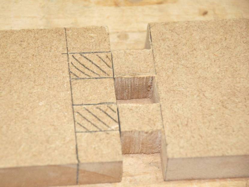 Holzverbindung Zinkung: Zinken anreißen auf dem Gegenstück