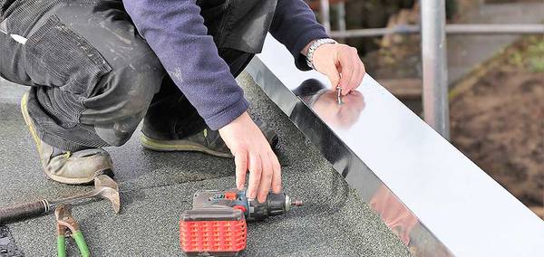 Dachpappe streichen » So gelingt der Schutzanstrich Dachpappe streichen » So gelingt der Schutzanstrich