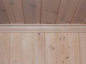 Eckleiste zur Wand hin
