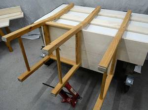 eckbank-selber-bauen-aufgebockt
