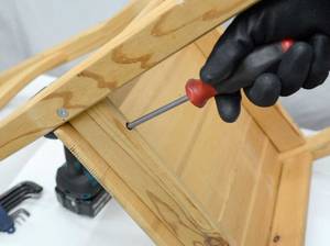 eckbank-selber-bauen-stuhl-demontieren