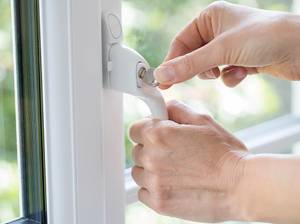 einbruchschutz-fenstergriff