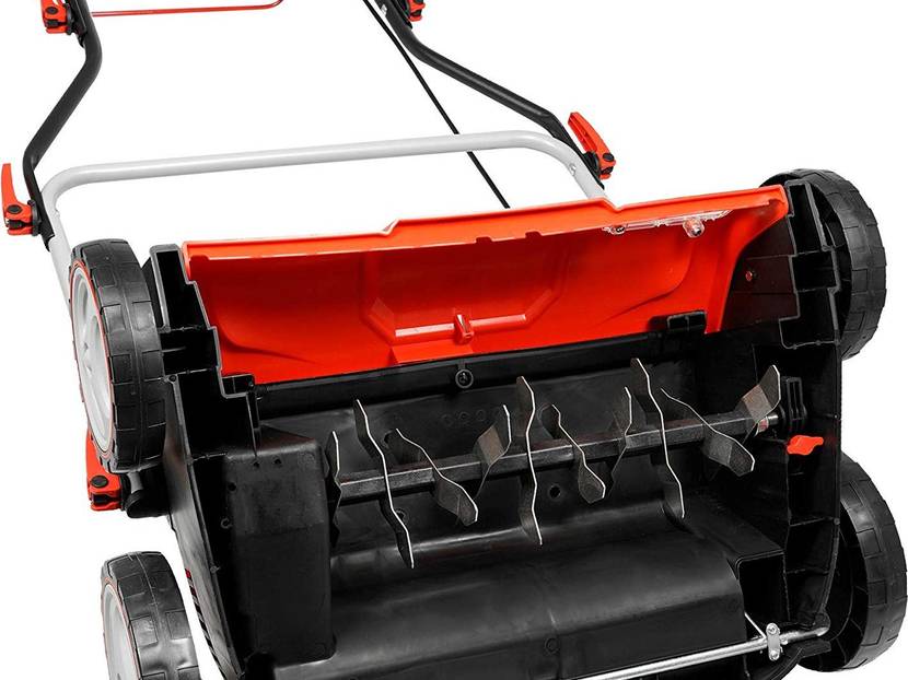 elektro-vertikutierer-boden