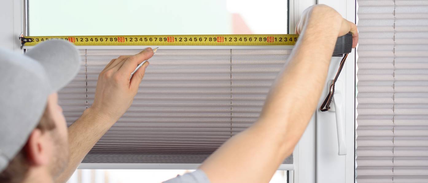 Fenster verdunkeln ohne Bohren Diese 5 Möglichkeiten haben Sie