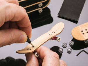 fingerskateboard-selber-bauen-trucks-raeder