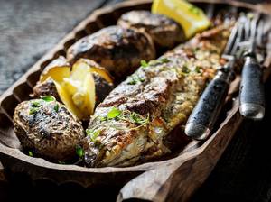 fisch-grillen-forelle-muellerin