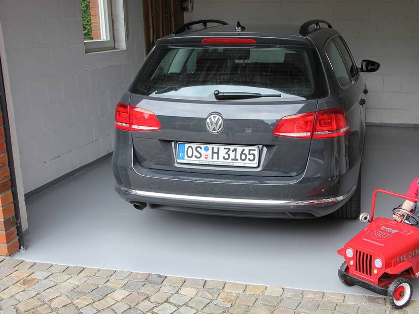 fertig gestrichener Garagenboden