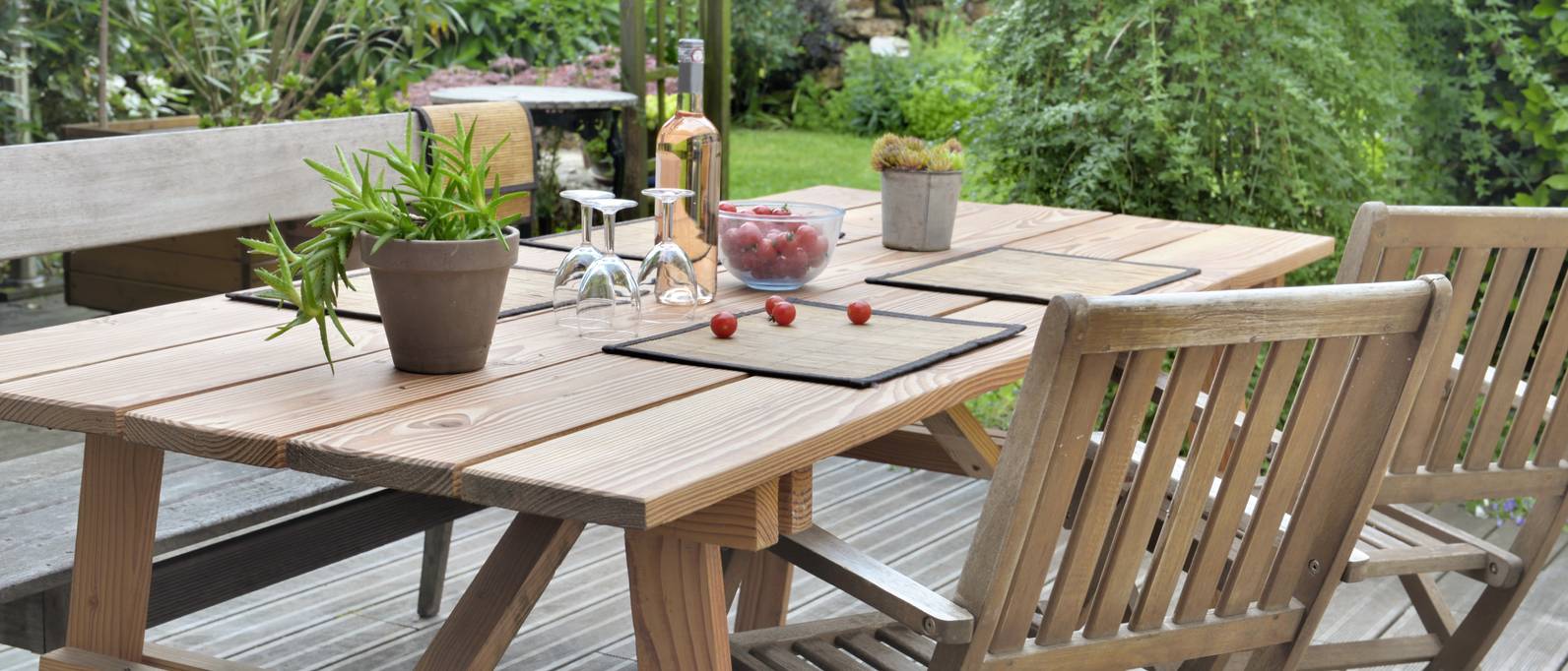 Gartentisch selber bauen In 6 Schritten zum DIYKlapptisch