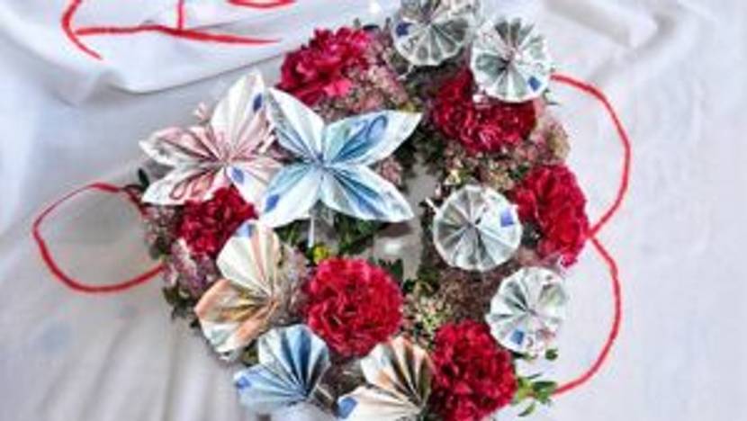 Ein Strauß mit Geldblumen