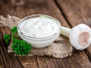 grillsosse-rezepte-knoblauch