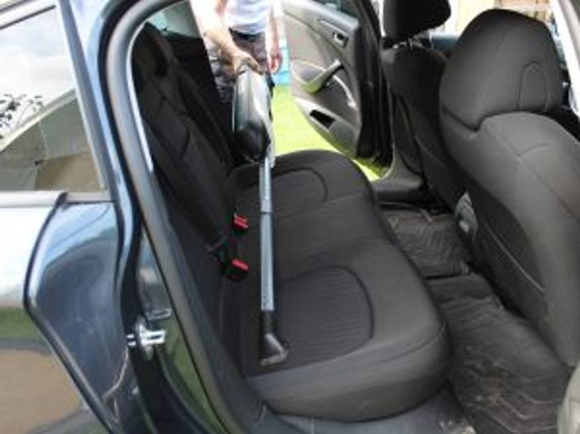 handstaubsauger-test-kaercher-test- Auto Reinigen & Pflege