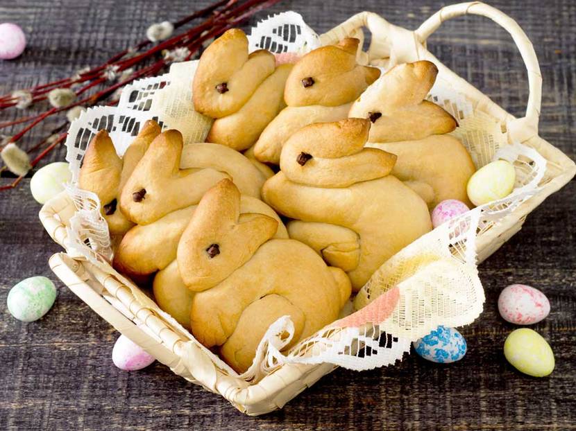 Hasen aus Hefeteig gebacken zu Ostern