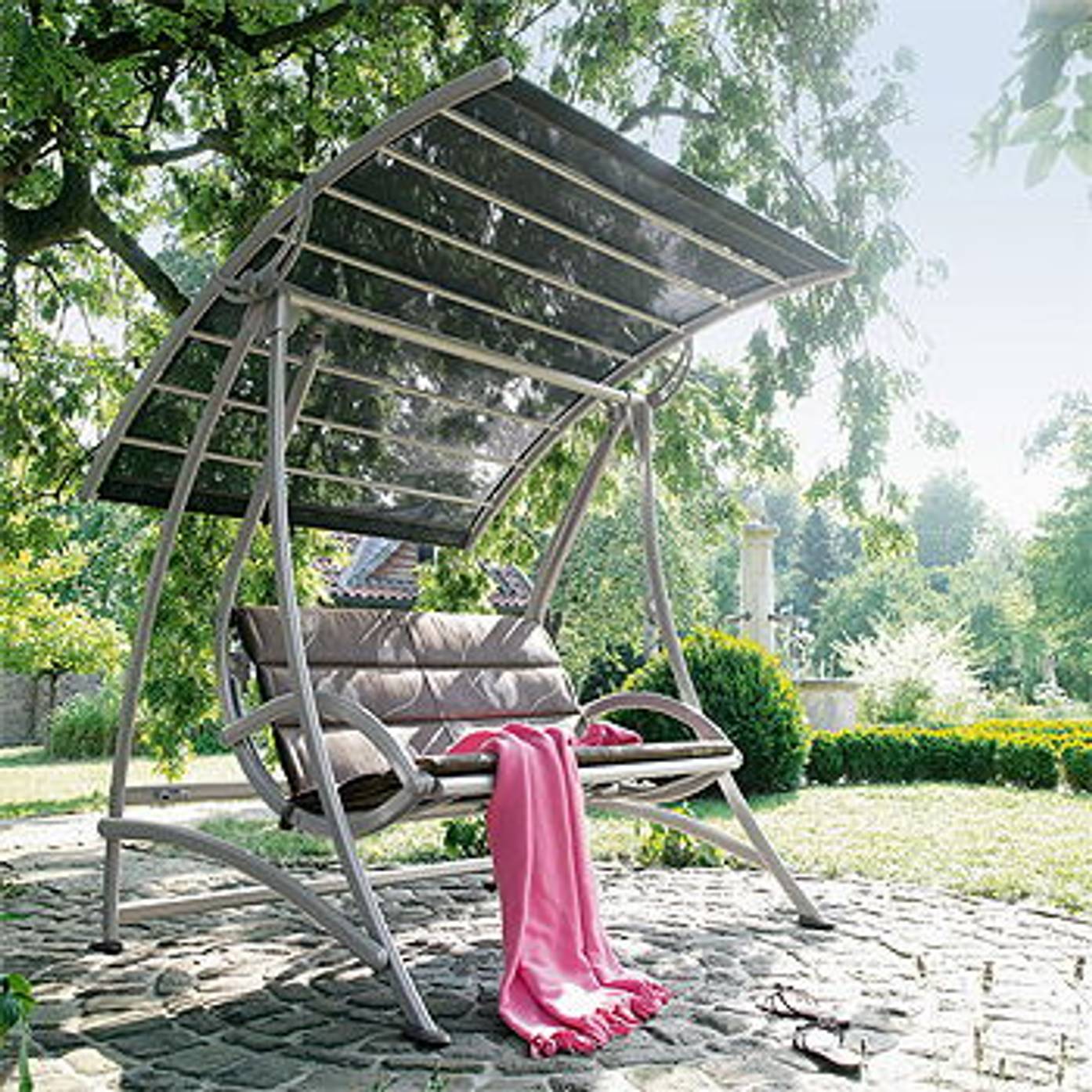 Hollywoodschaukeln für den heimischen Garten 4 DesignerModelle im