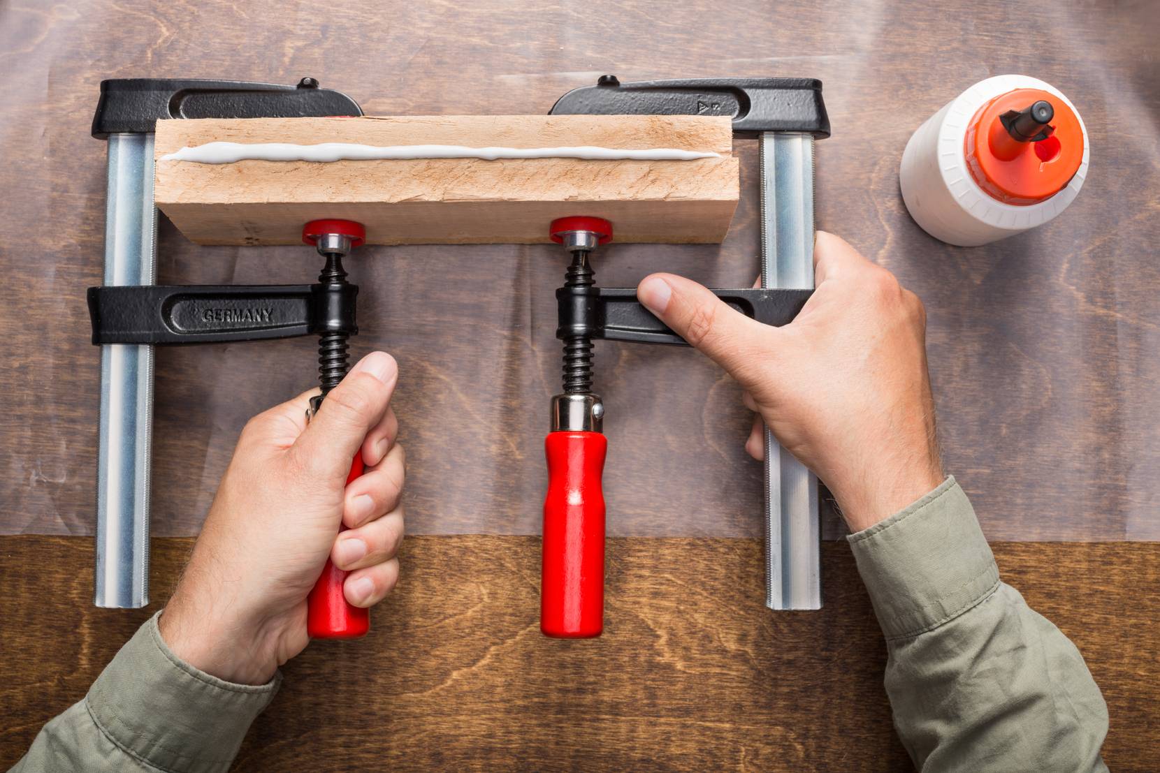 Wie Lange Braucht Holzleim Zum Trocknen Holzleim im Test & Vergleich: 2 klare Sieger! - heimwerker.de