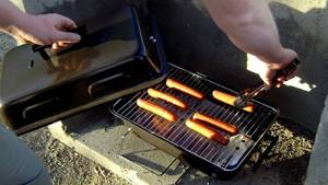 holzkohlegrill-klappgrill