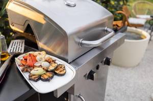 gasgrill-2-brenner-indirektes-grillen