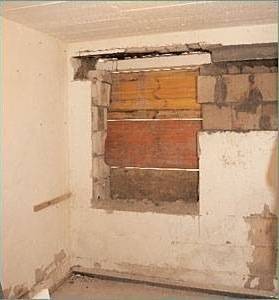 kellerraum-umbauen-fensteroeffnungen