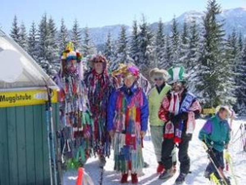 Traditionelle Faschingskostüme im Salzkammergut