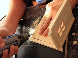 Handwerken und Fräsen mit Holz
