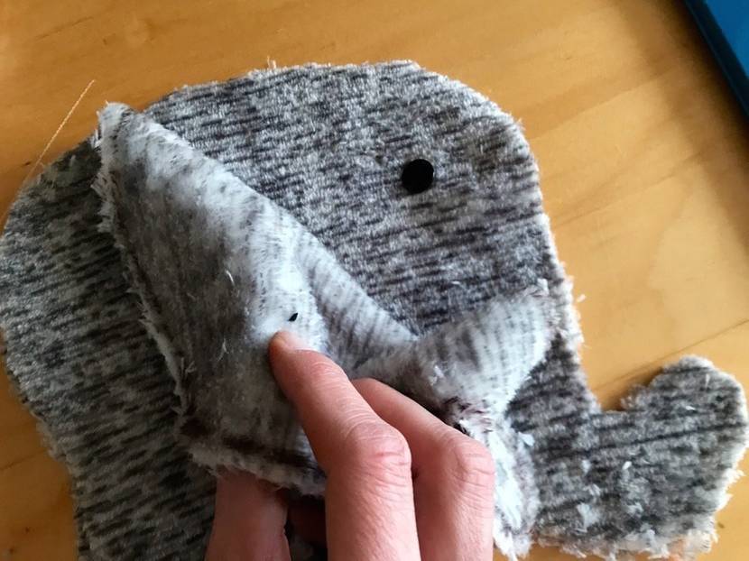 Das zweite Auge parallel zum Ersten ausrichten.