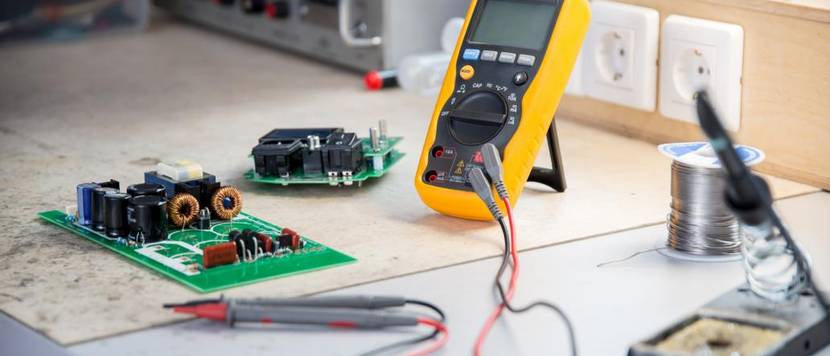 loetkolben-set-mit-multimeter