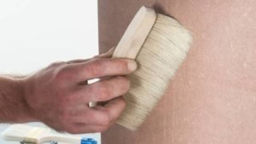 Mit einer einfachen Bürste eine grobe Struktur erzeugen