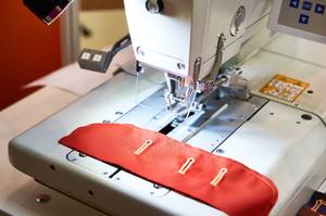 naehmaschine mit knopflochautomatik