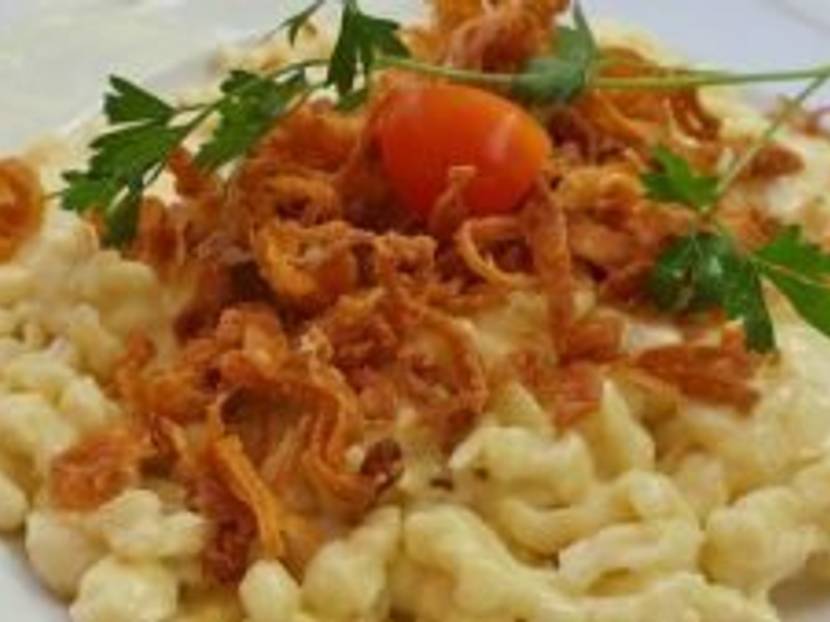 Oktoberfest essen käsespätzle