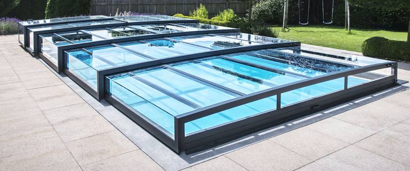Poolüberdachung im Test: Halbhohe Abdeckung.