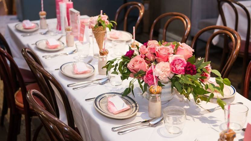 Romantische Ostertafel