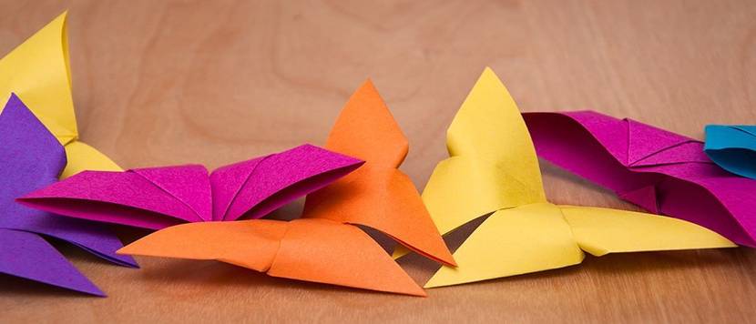 Origami Schmetterlinge liegend