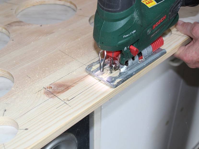 partybox-bauen-ausschnitt-autoradio