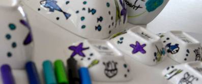 Porzellan bemalen mit tasse