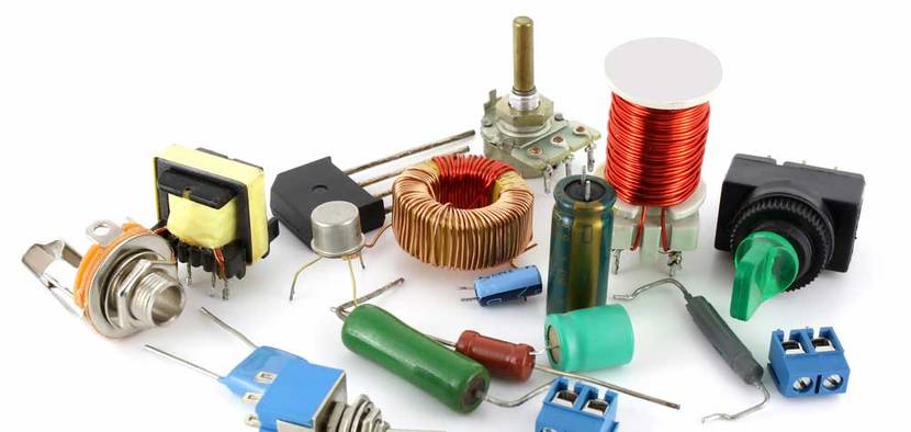 Elektronikbauteile kaufen oder wiederverwenden beim Bau eines Radios