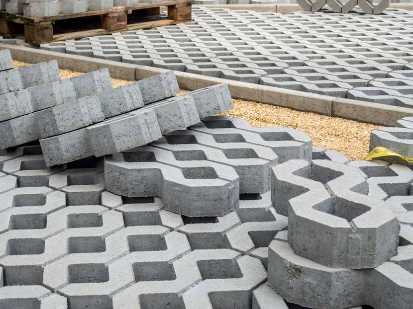 Rasengittersteine aus Beton verlegen